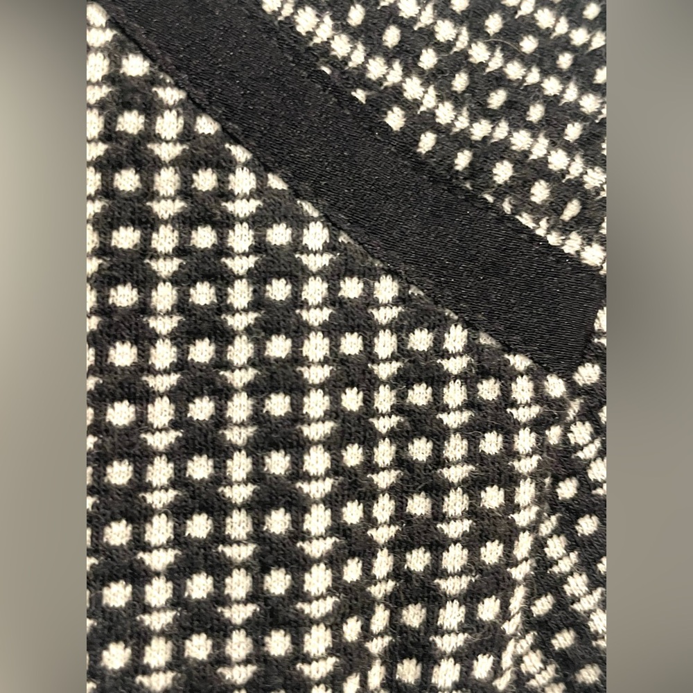 Parker Short Sleeve Midi Dress, accent piping, b/w Pattern, SzS, EUC - Picture 9 of 12